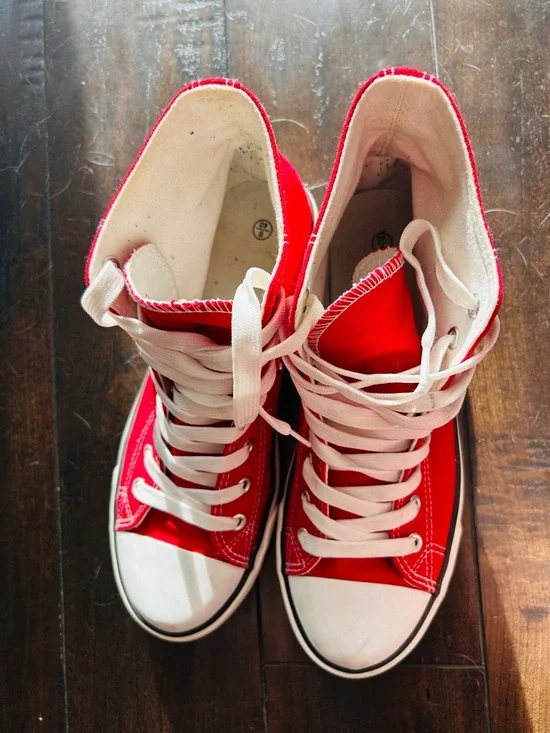 Classic Red Canvas High-Top Sneakers - Picture 3 of 8